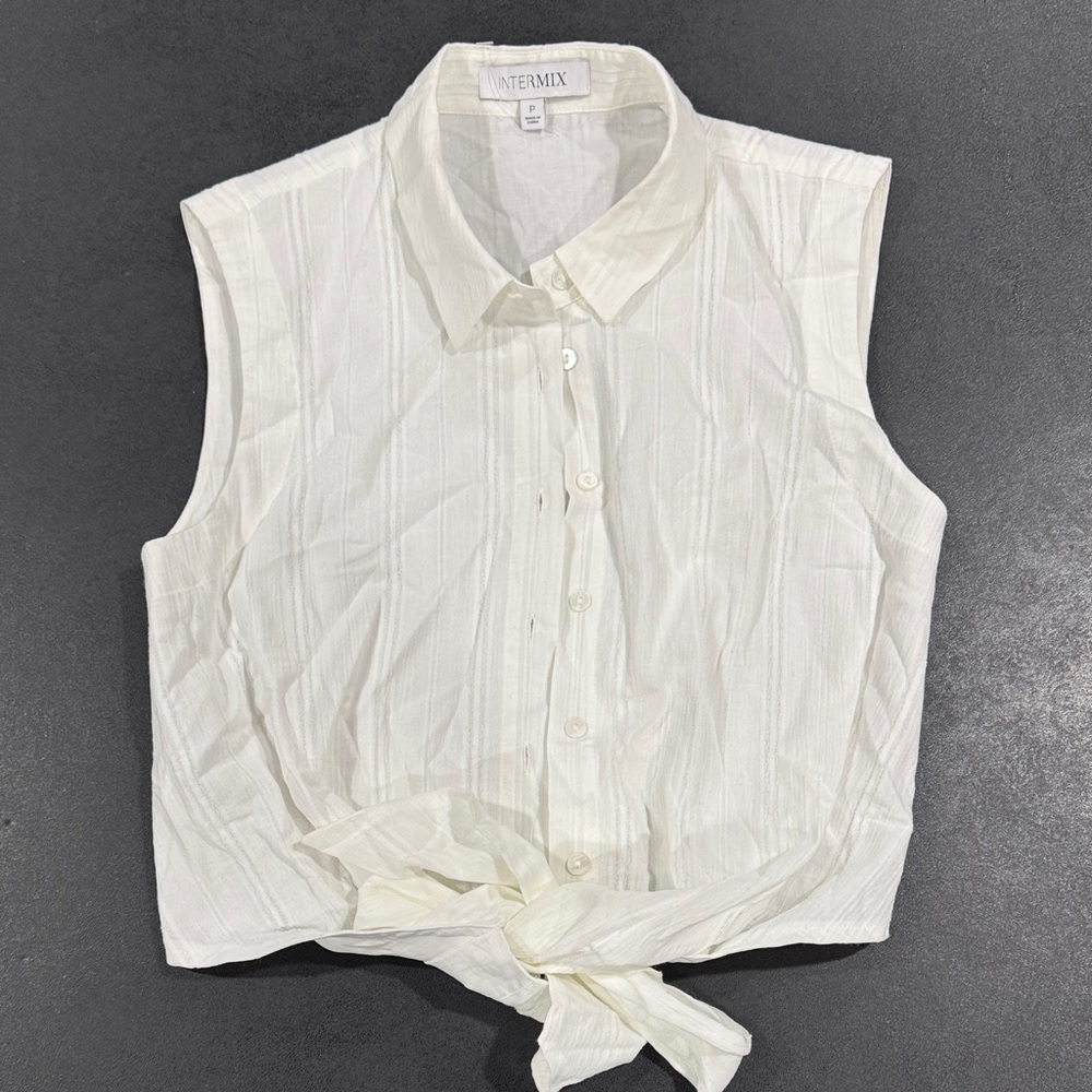 INTERMIX Ivory Sleeveless Button-Down Shirt